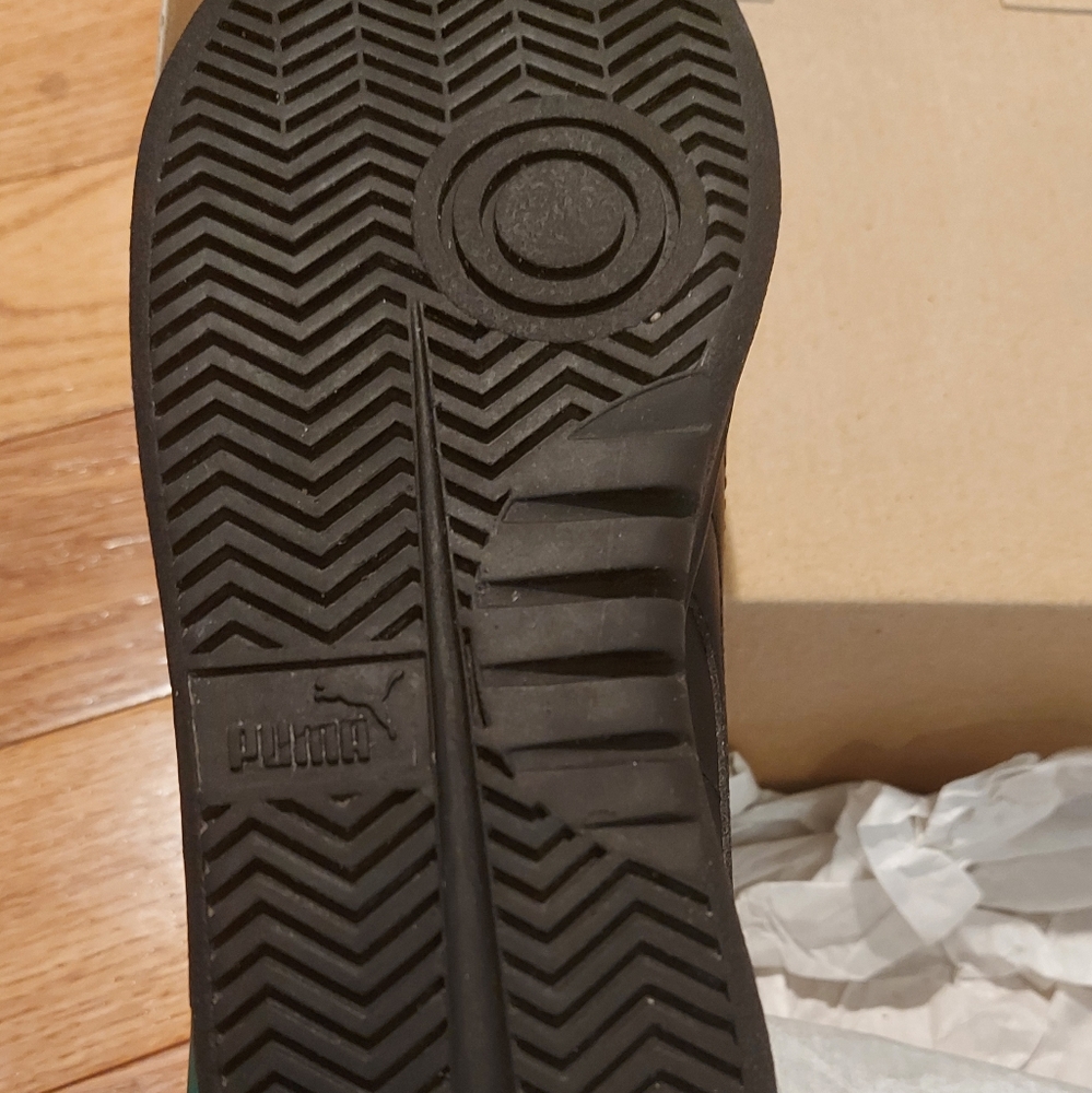 Puma shoes - Picture 5 of 7
